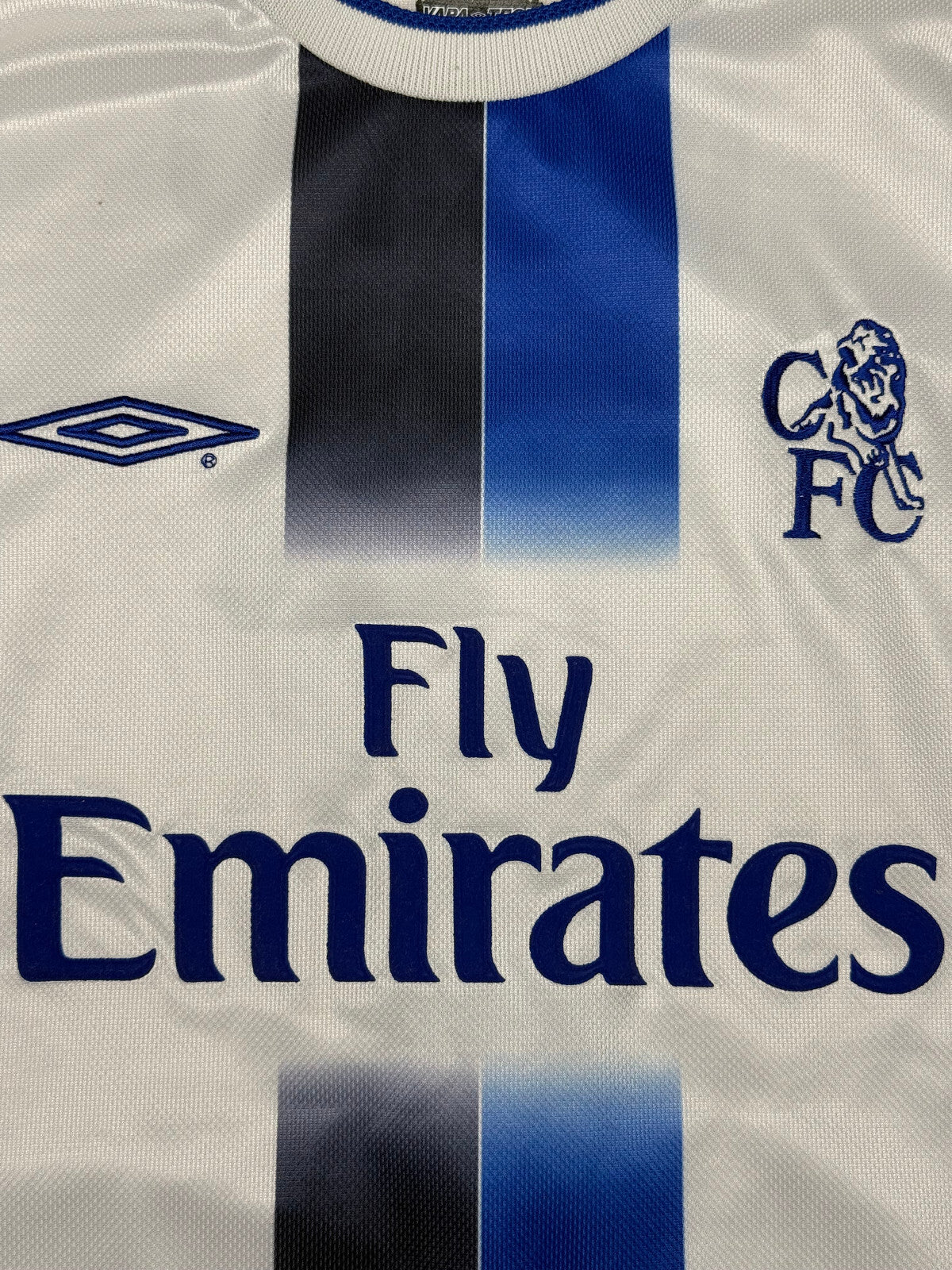 maglia calcio vintage Chelsea MUTU 2003 2004 Umbro Champions League Fly Emirates