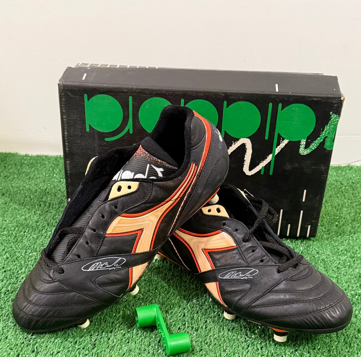 vintage diadora vintage MARC VAN BASTEN Super STAR 1991-92 MILAN football shoes