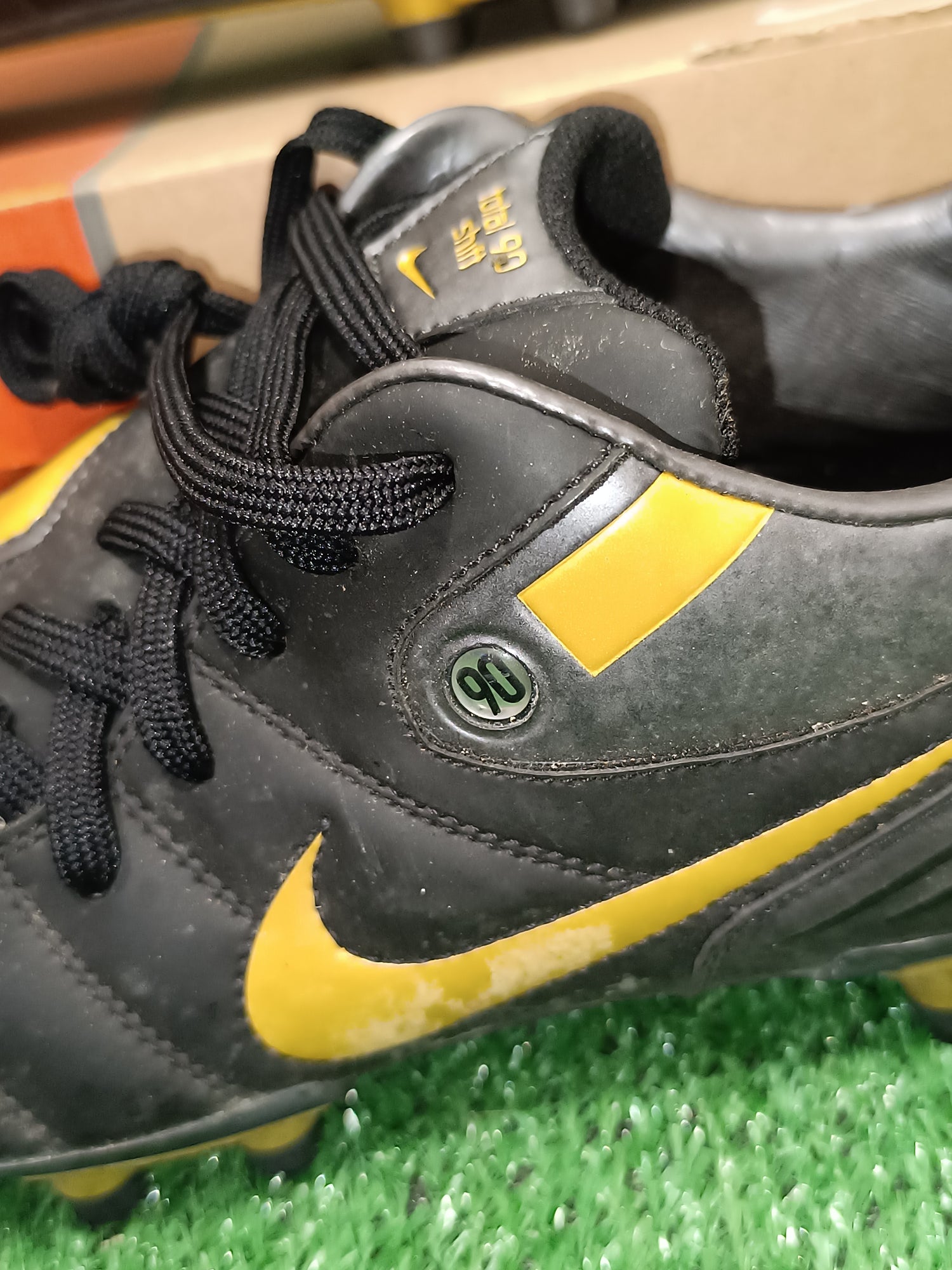 Scarpe da calcio Vintage Scarpini Nike Total 90 Shift 2000 Zanetti Mat