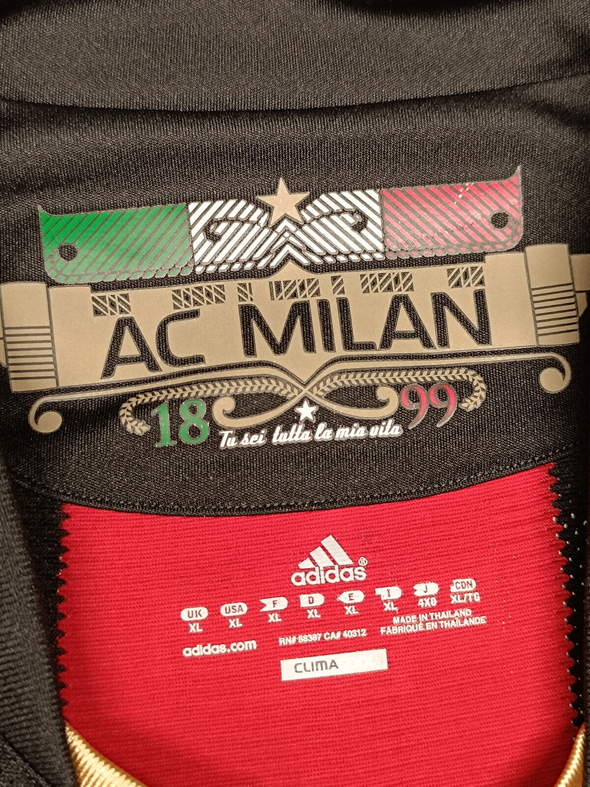 maglia calcio vintage AC Milan Ibrahimovic 2010 2011 SCUDETTO Adidas Climacool