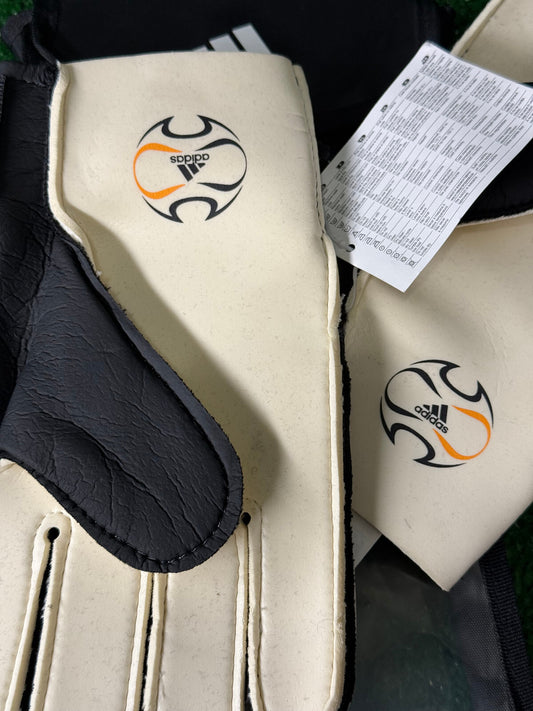 guanti portiere Adidas CHAMPIONS LEAGUE TEAMGEIST 2006 Goalkeeper gloves vintage