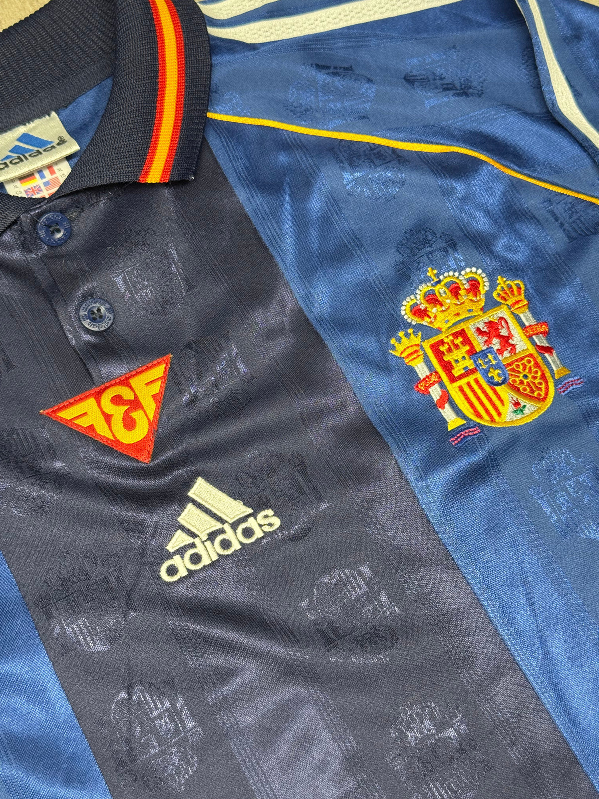 maglia calcio Spagna vintage GUARDIOLA #4 World Cup 1998 camiseta Adidas