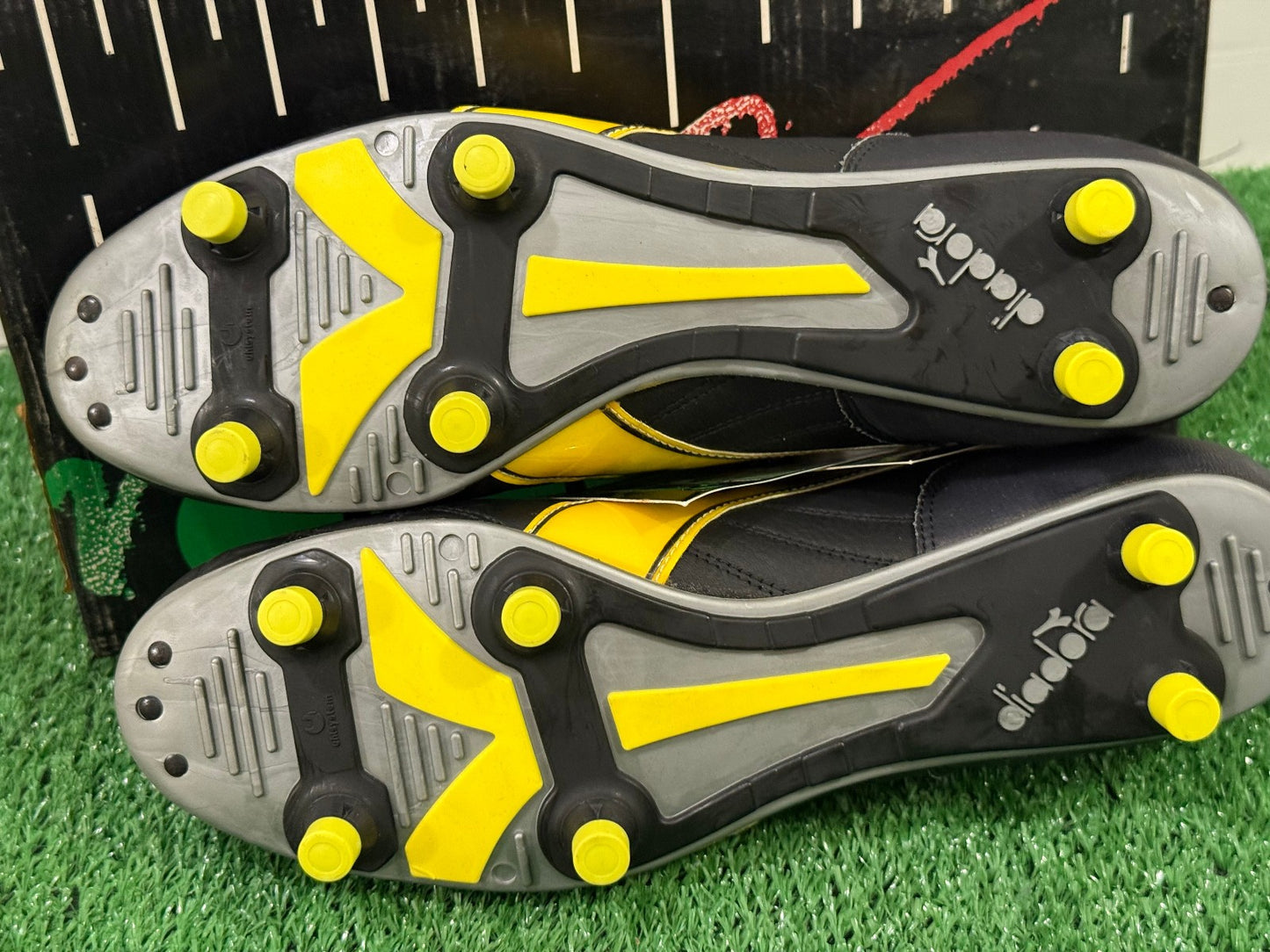 scarpe calcio vintage DIADORA Roberto Baggio 1990 scarpini CLASSIC PRO SC 44,5