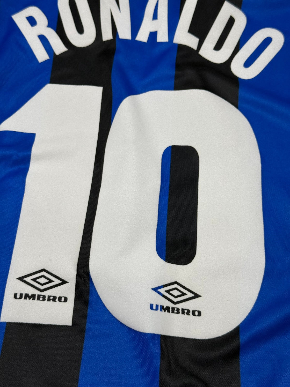 maglia calcio vintage FC Inter Ronaldo Umbro 1997 1998 Pirelli 134cm boys