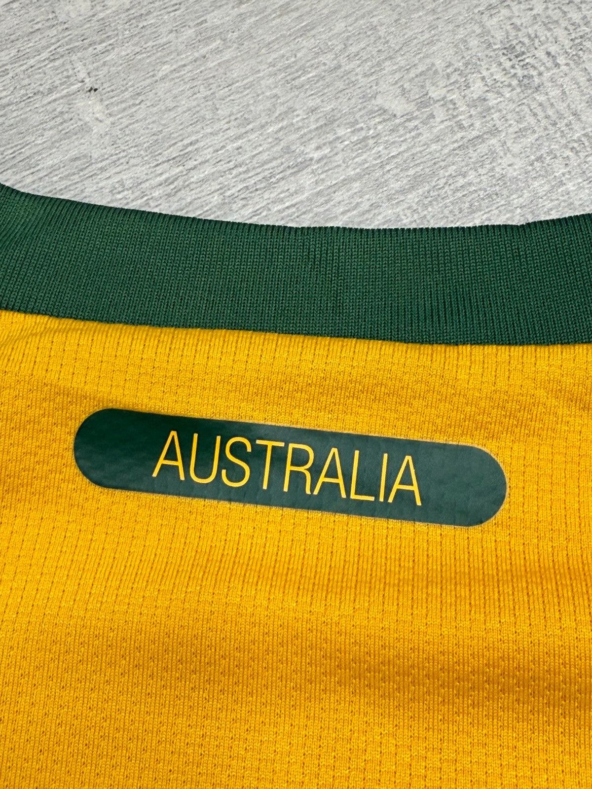 Australia Nike 2008-2010 Bresciano 23 Maglia Vintage L World Cup Qualifiers