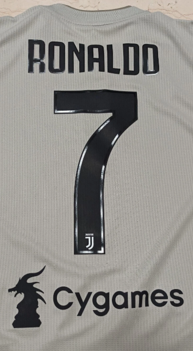 maglia ronaldo match issue 2018 2019 away tg 7 + maglia ibrahimovic AC MILAN player issue home 2021/22