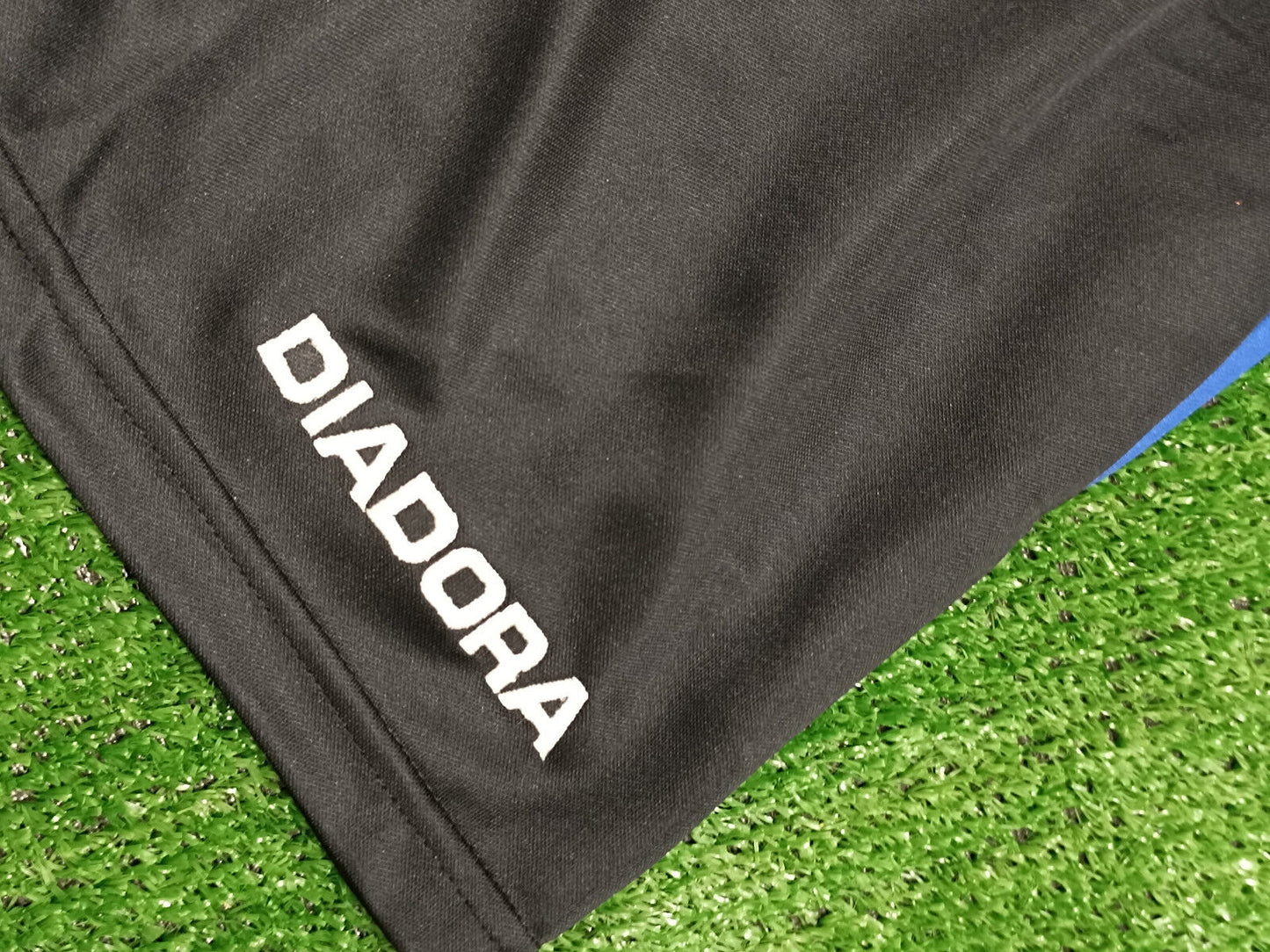 vintage football shorts Sheffield Wed DIADORA 2000 XL